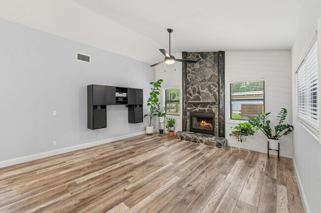 Building Photo - 15833 118th Trail N