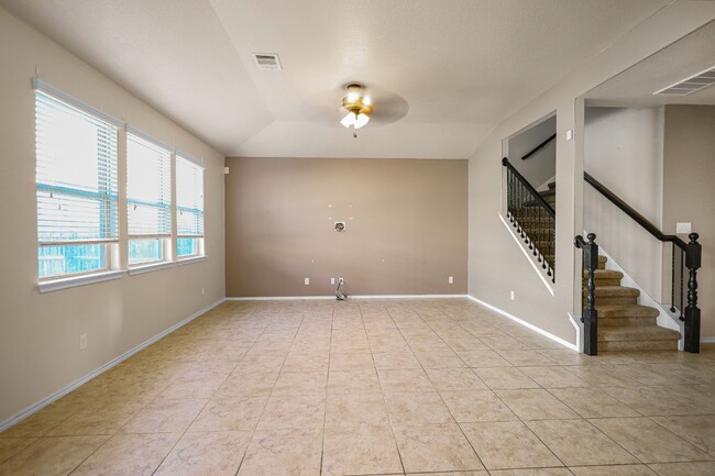 Building Photo - Welcome home to a  Spacious 4-Bed 2.5 bath...