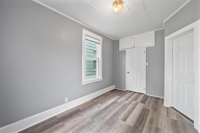Building Photo - 46 Clarke Ave