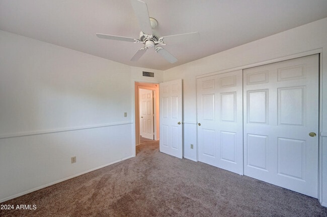 Building Photo - 8804 E Charter Oak Dr