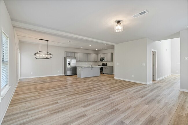 Building Photo - 1420 Brookhaven Dr