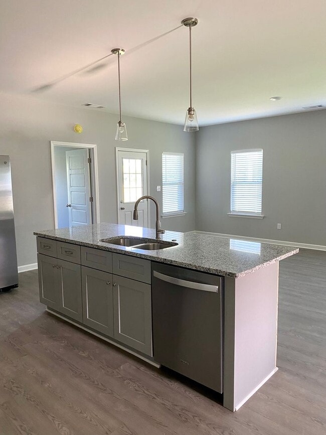 Building Photo - 4 bed, 2 bath in Atoka built in 2022