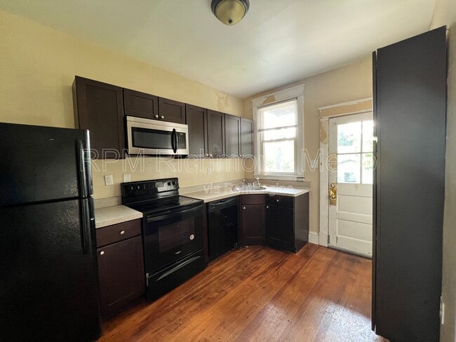 Building Photo - 615 N 37th St