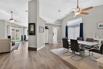 Building Photo - 1056 Kennebunk Cir