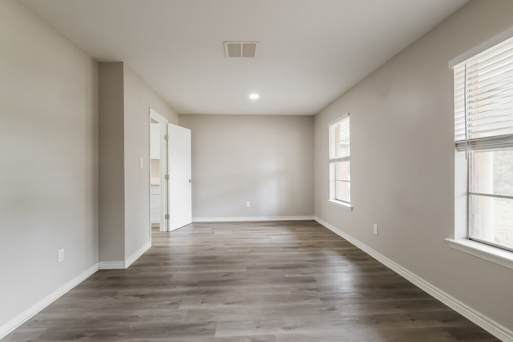 Building Photo - 25106 Lynbriar Ln