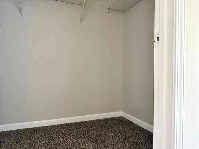 Building Photo - 1708 Redan E