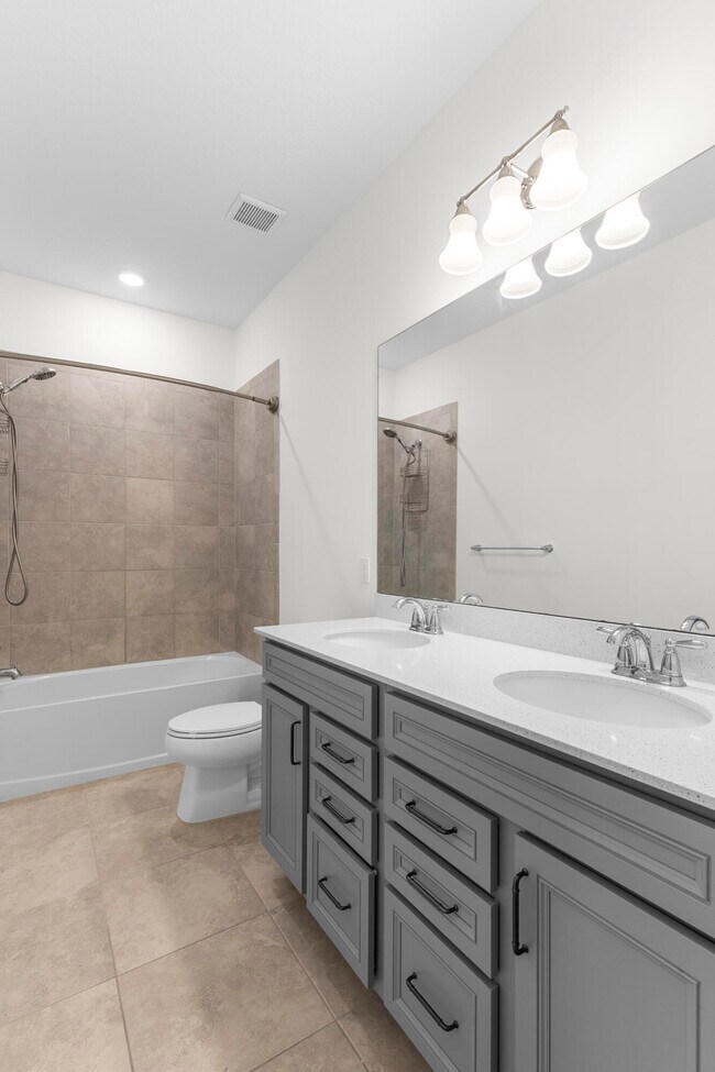 Building Photo - 8612 Escue St