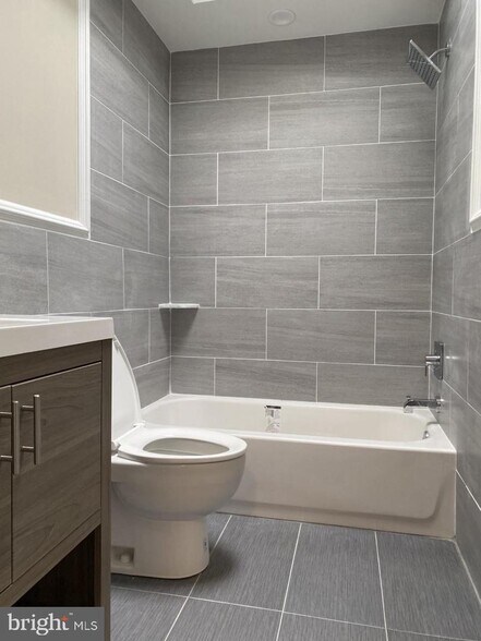 Bathroom - 7207 Buist Ave