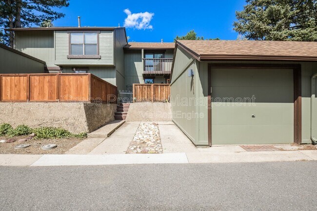 Building Photo - 4608 Greenbriar Ct