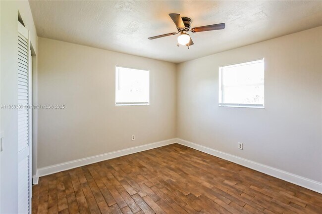 Building Photo - 6648 Osborne Dr