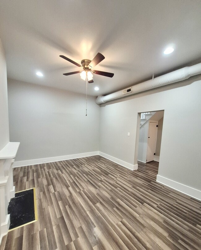 Building Photo - 2820 Q St