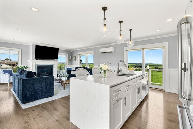Building Photo - 65 Plum Island Turnpike