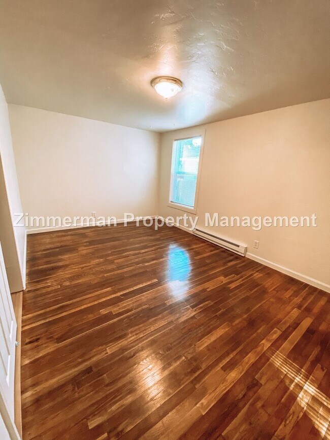 Building Photo - 485 N 24th St