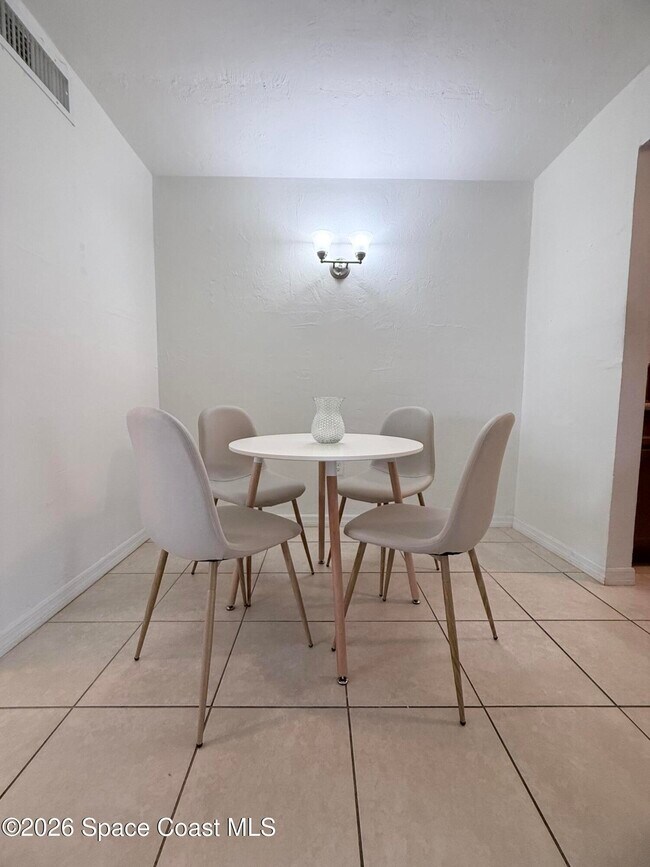 Building Photo - 1440 Parkway Dr