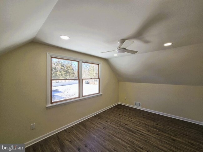 Building Photo - 199 Berger St