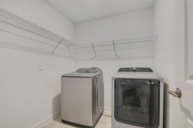 Building Photo - 11145 Lore Wy