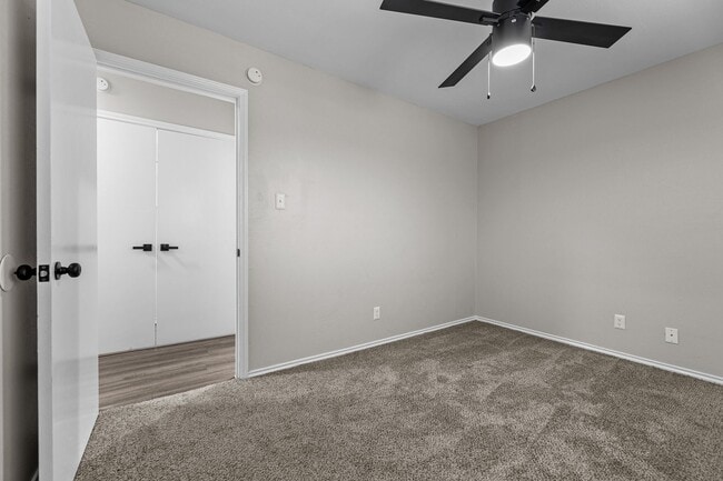 Building Photo - Move-In Ready Living at The Ashton on 287: Fully Furnished Apartments with Utilities Included