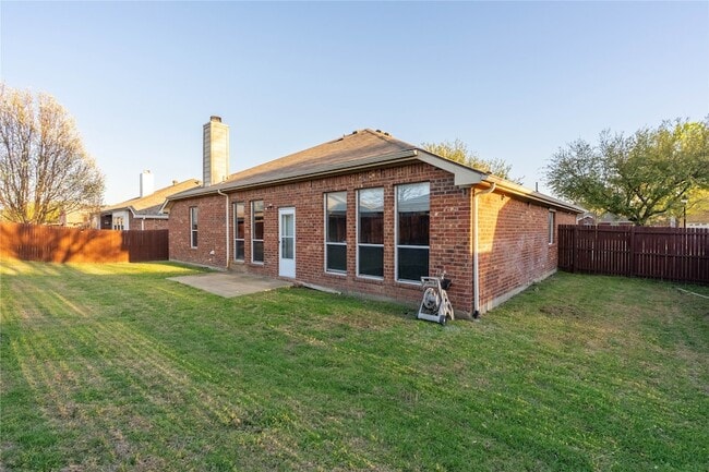 Building Photo - 15722 Wrangler Dr