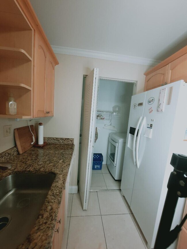 Building Photo - 15461 Lakes of Delray Blvd