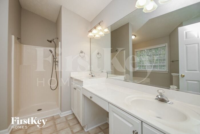 Building Photo - 4203 Bridlecreek Dr