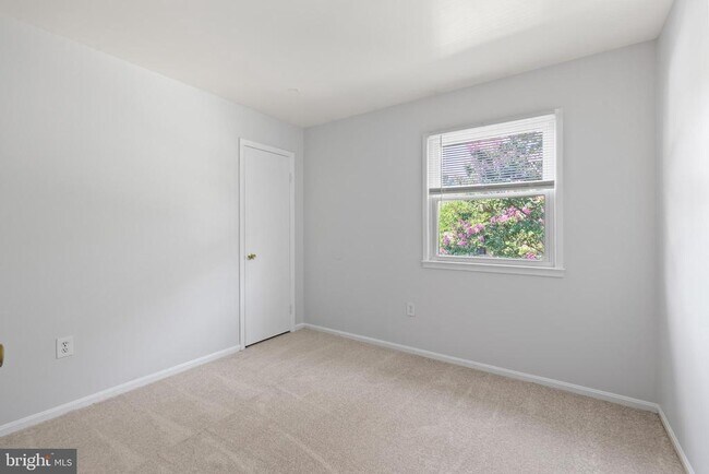 Building Photo - 13724 Lynhurst Dr
