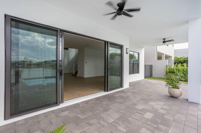 Building Photo - 21049 Violet Flds Wy