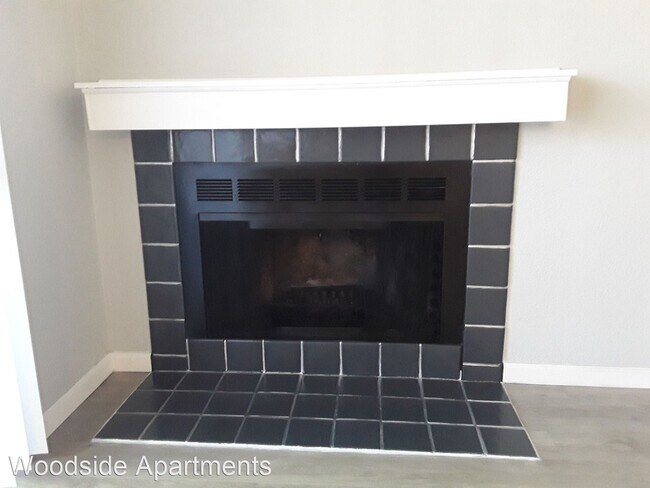 Building Photo - 2557 Alvin Ave