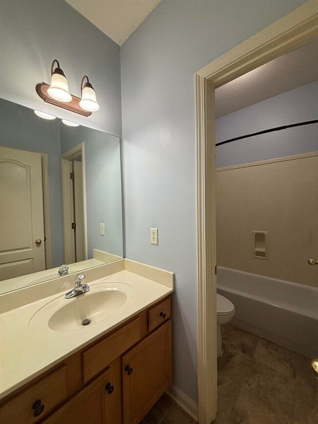 Building Photo - 1325 Rain Hollow Cir E