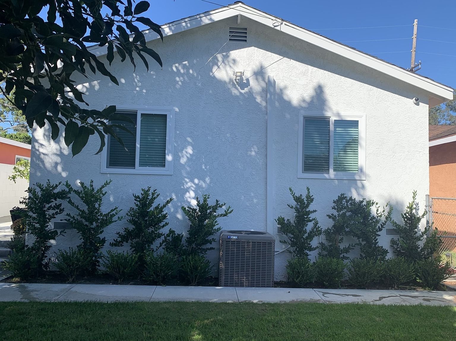 Building Photo - 256 W Lomita Blvd
