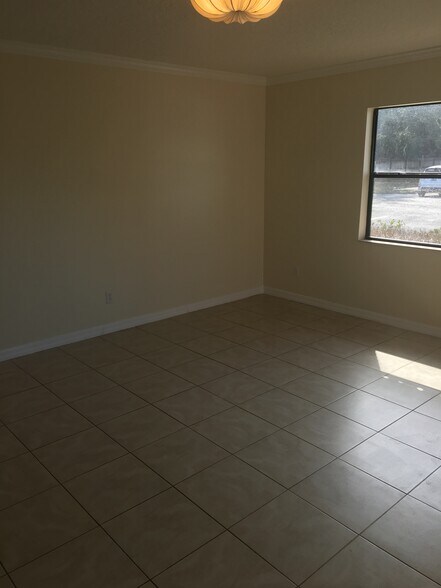 Building Photo - 55 Piney Branch Way