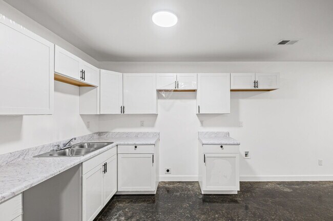 Building Photo - 3187 Millwood Rd