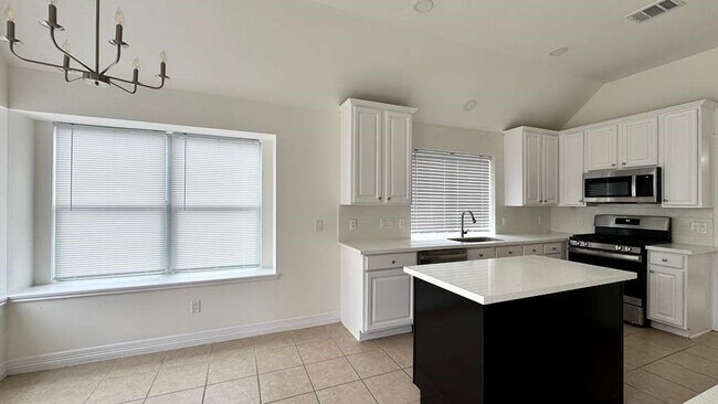 Building Photo - 7510 Golden Thistle Ln