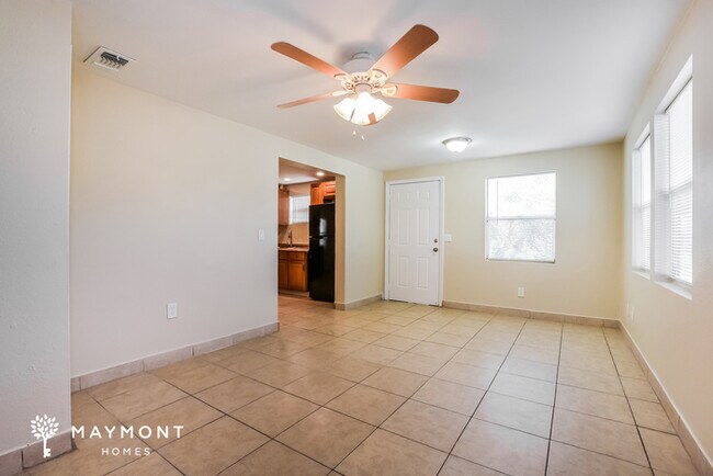 Building Photo - 3 Bedroom Winter Haven Home