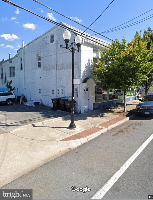 Building Photo - 318 S Braddock St