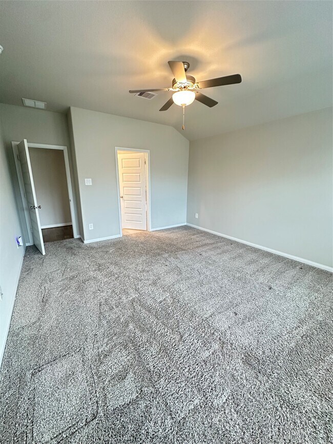 Building Photo - 3435 Dry Creek Dr