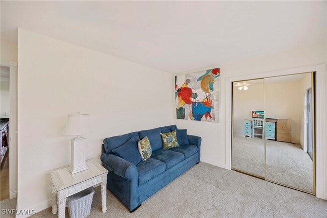 Building Photo - 330 Kon Tiki Dr