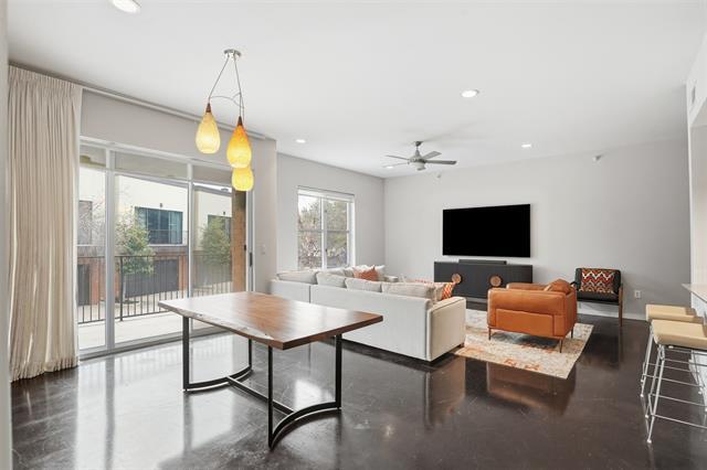 Building Photo - 2608 Museum Way