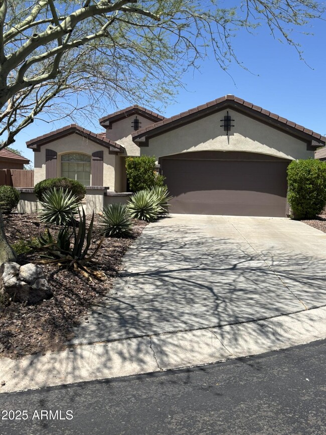 Primary Photo - 41520 N River Bend Ct