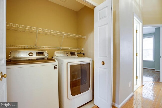 Building Photo - 4609 Fair Valley Dr
