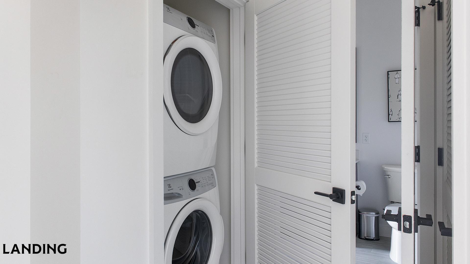 Building Photo - 1007 S Mint St