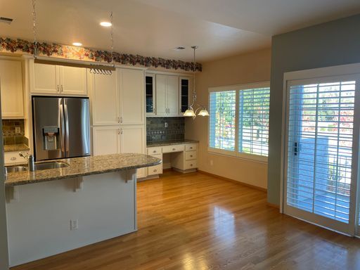 Building Photo - Stunning Almaden Valley Executive Townhome