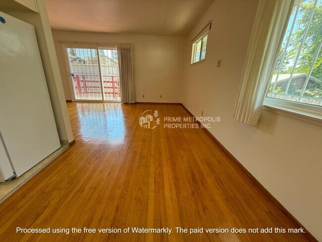 Building Photo - 1 bedroom in Oakland CA 94619