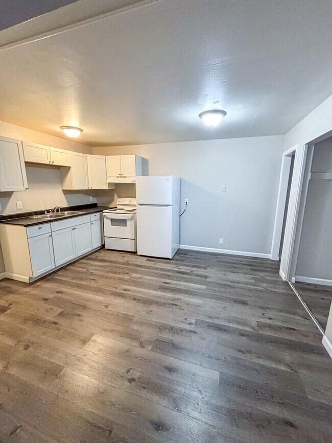 Interior Photo - Polkview Apartments