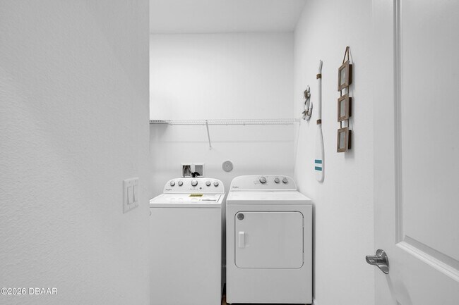 Building Photo - 317 Pop Top Ln