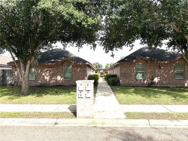 Primary Photo - 1803 S Kumquat St