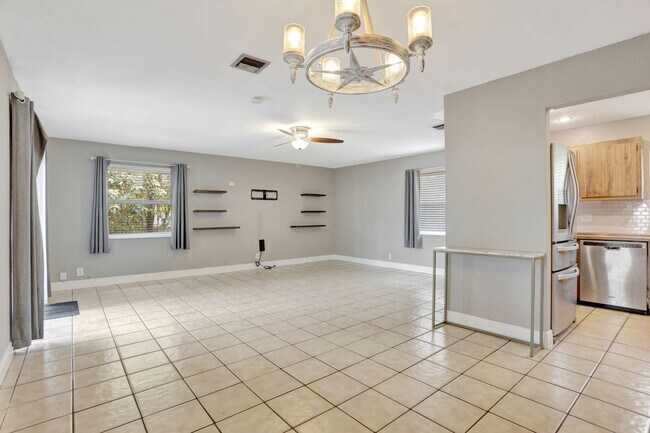 Building Photo - 9062 NW 20th Manor