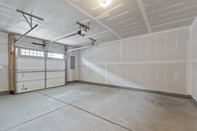 Building Photo - 2513 Chert Ln