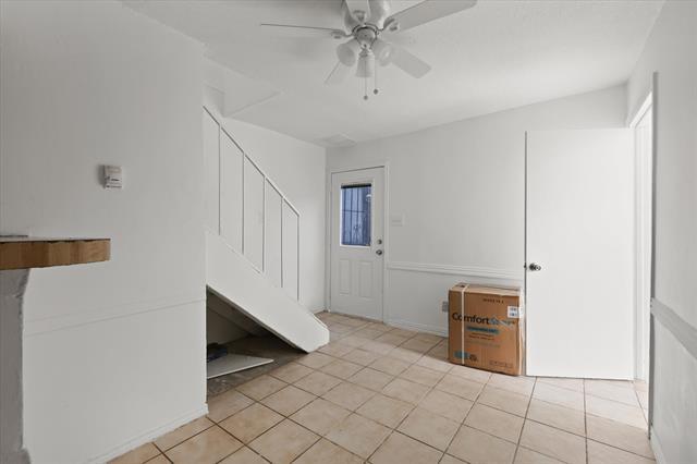 Building Photo - 7152 Fair Oaks Ave
