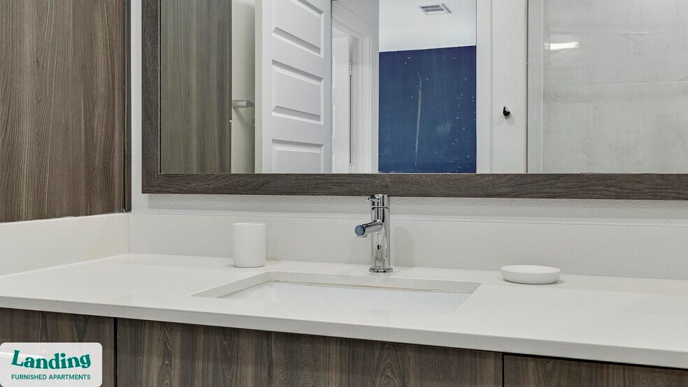 Building Photo - 7106 Culebra Commons