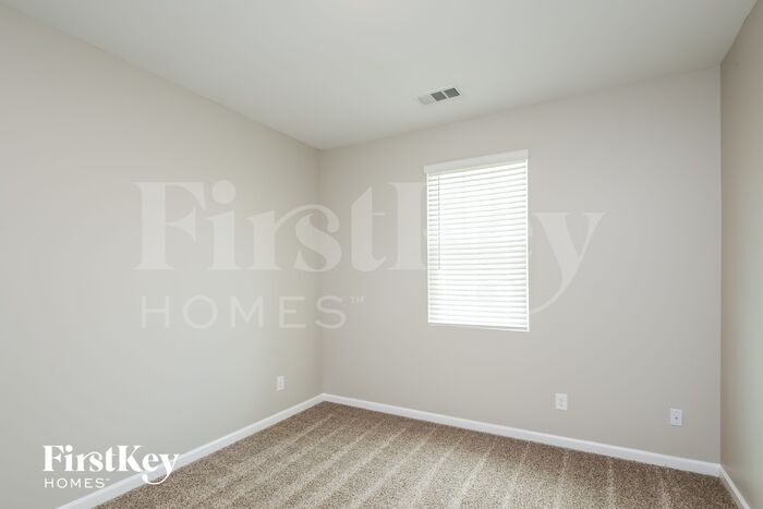 Building Photo - 113 Starbuck Parkway